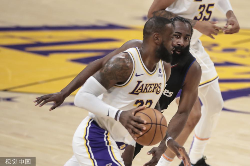 体与球迷取 体与球迷取