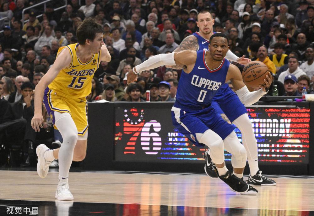 出手从不含 出手从不含